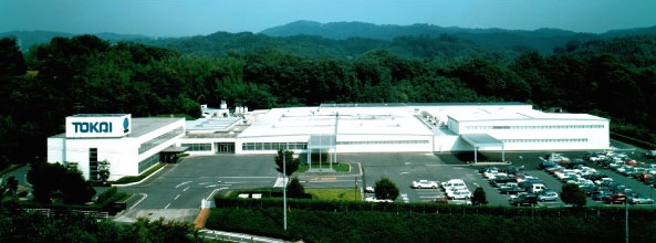 東海光学株式会社 メガネレンズ工場