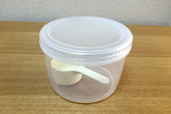 サナダ精工の丸いプラスチックケース