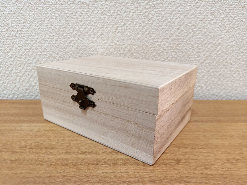 セリアの木箱 未塗装